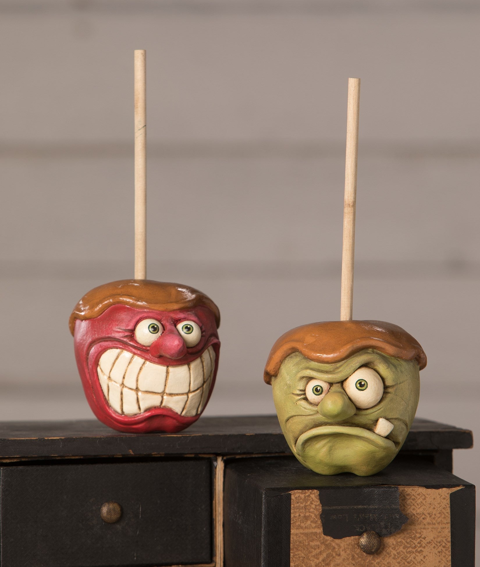 Kooky Caramel Apples